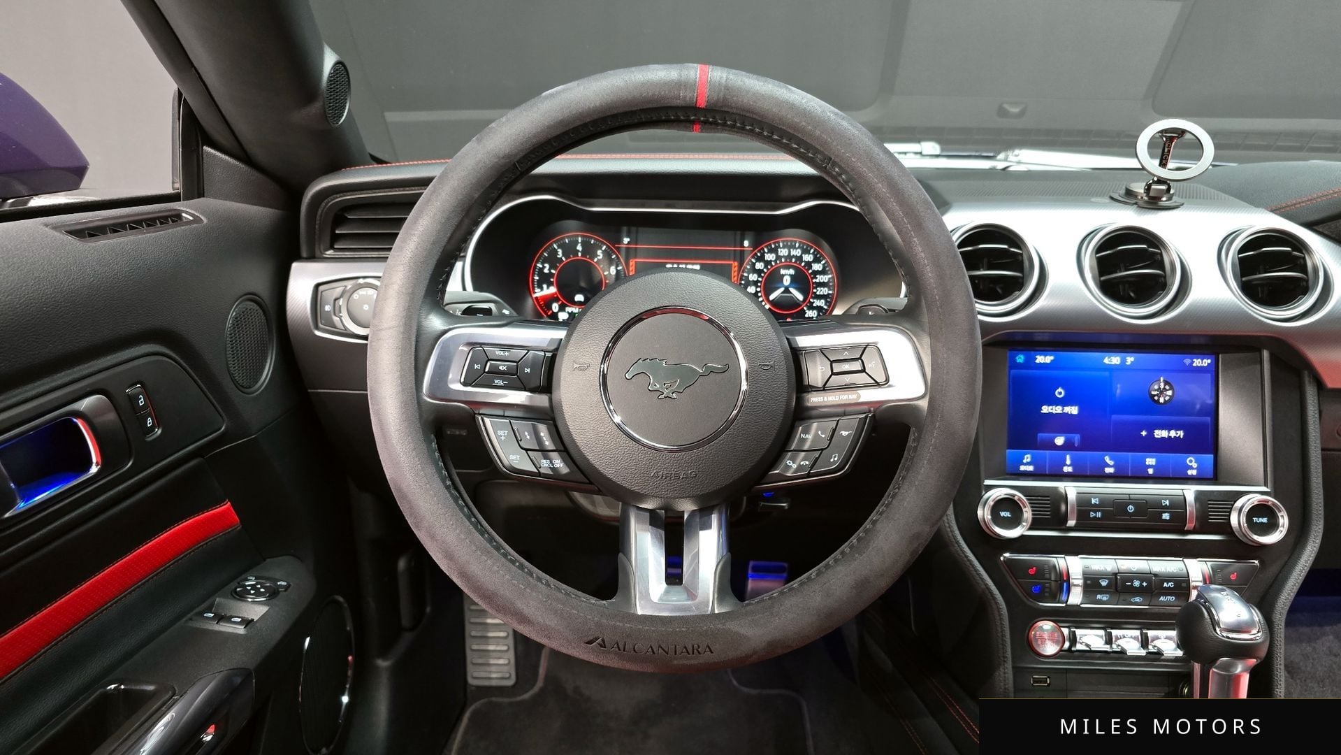 Ford 머스탱 2020 — миниатюра 13