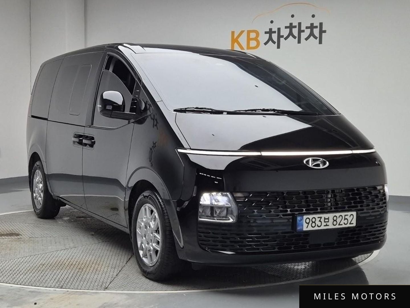 Hyundai Staria 2022 — миниатюра 4