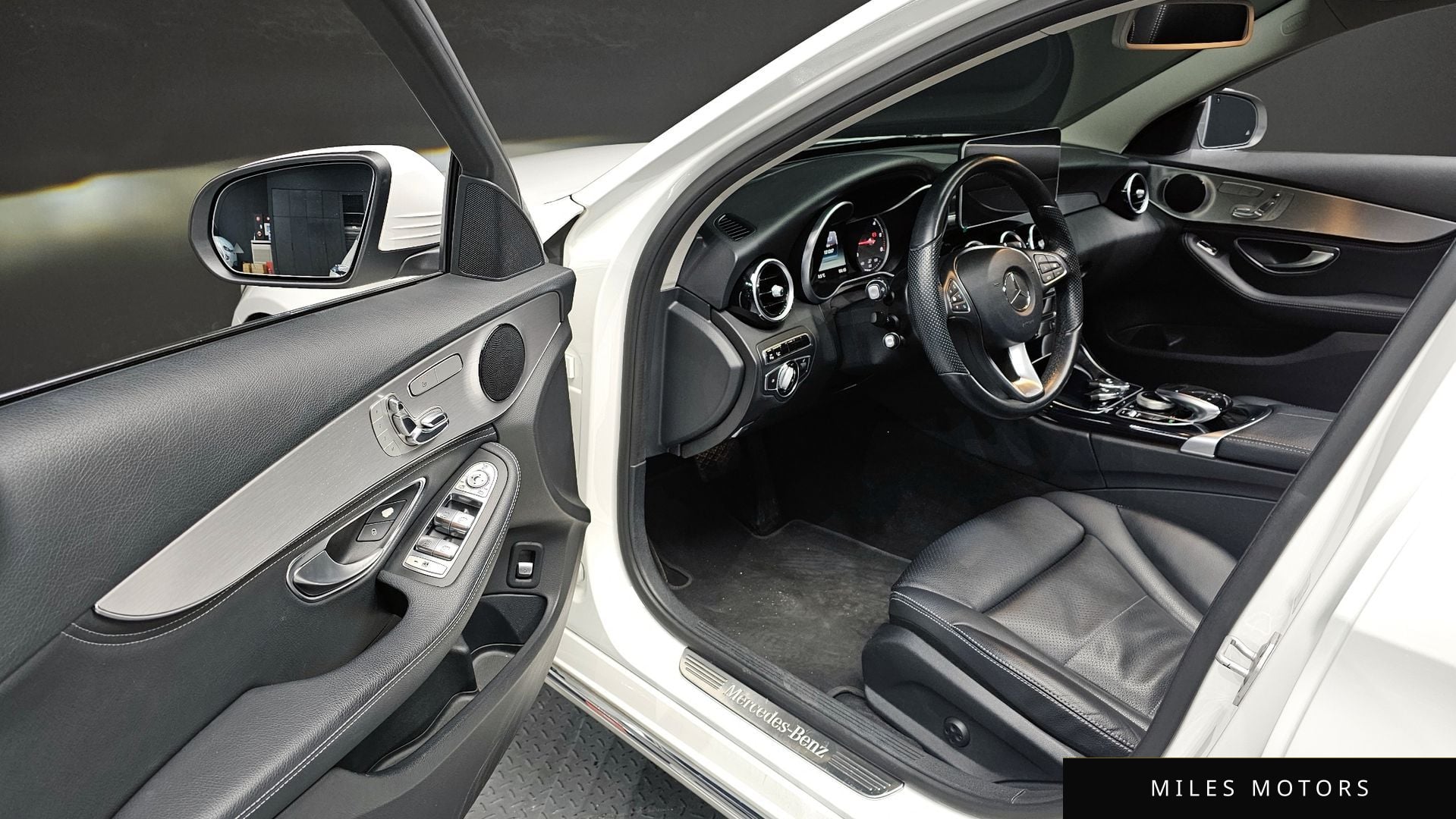 Mercedes-Benz C-Class W205 2016 — миниатюра 11