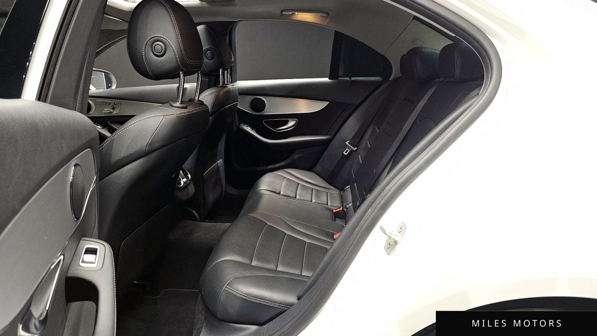 Mercedes-Benz C-Class W205 2016 — миниатюра 12
