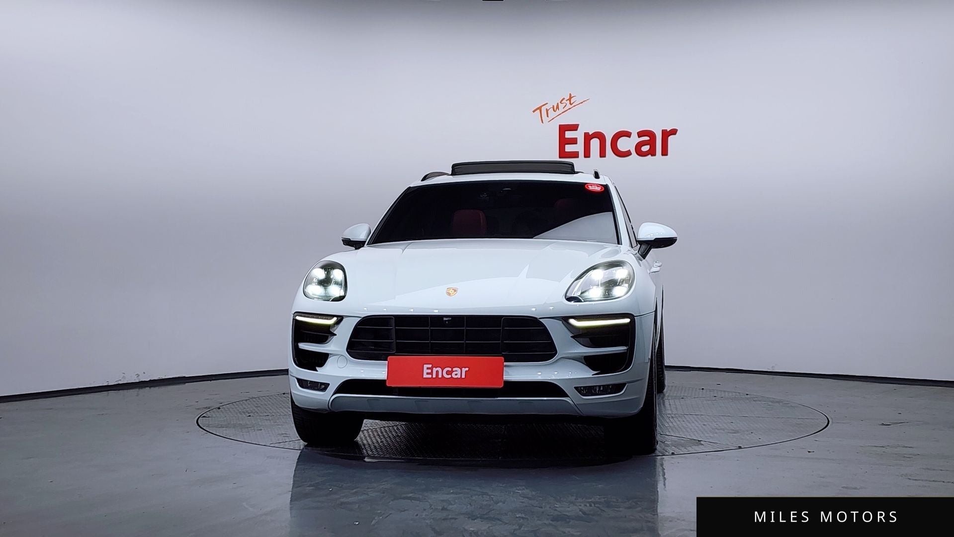 Porsche Macan 2018 — миниатюра 3