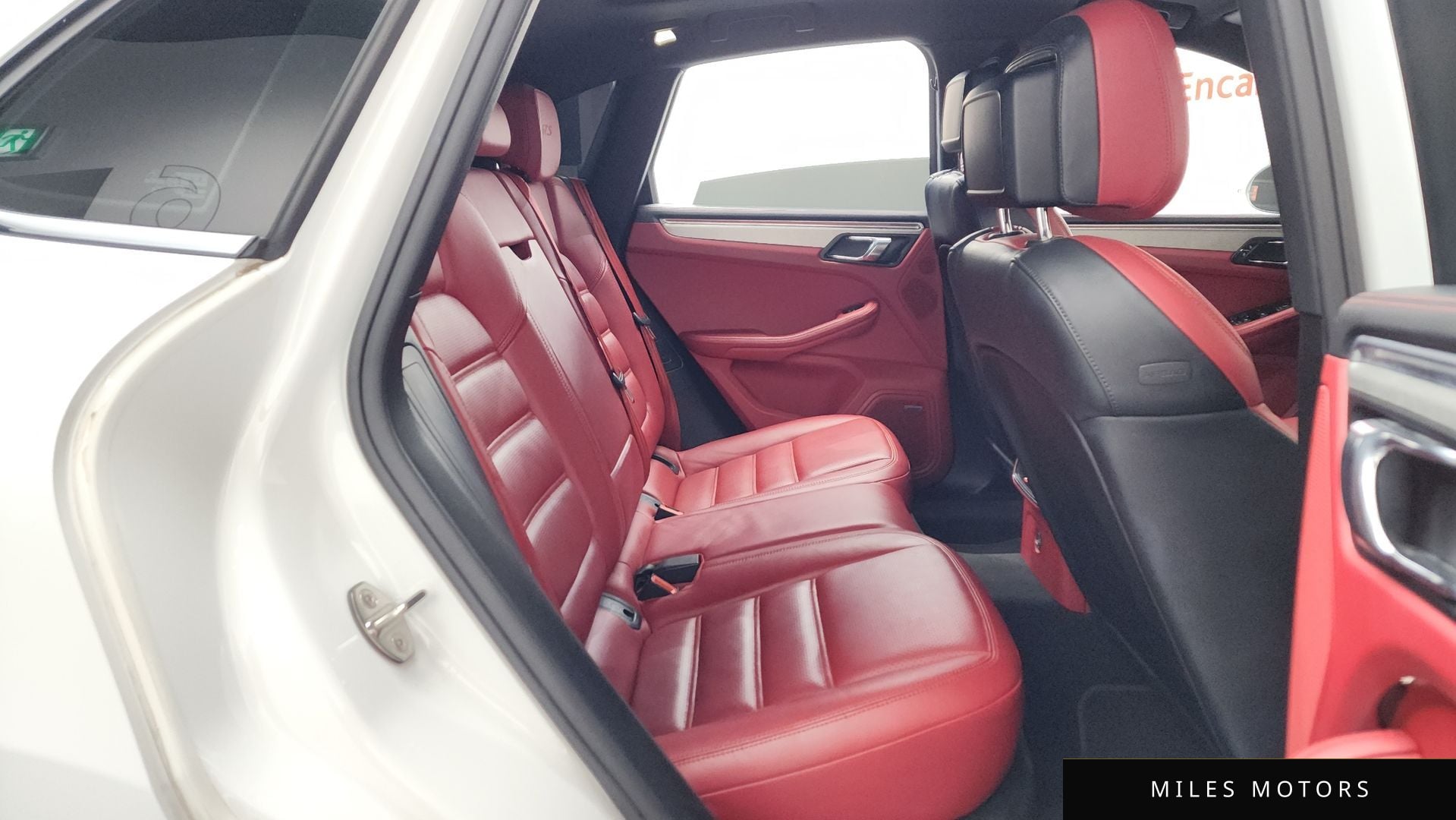 Porsche Macan 2018 — миниатюра 12