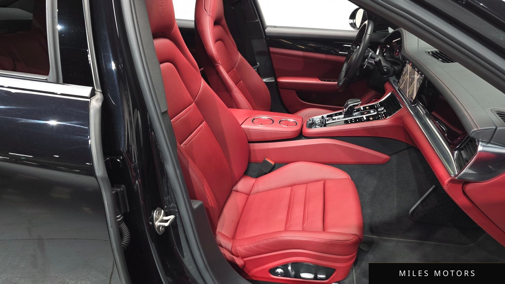 Porsche 파나메라 (971) 2021 — миниатюра 9