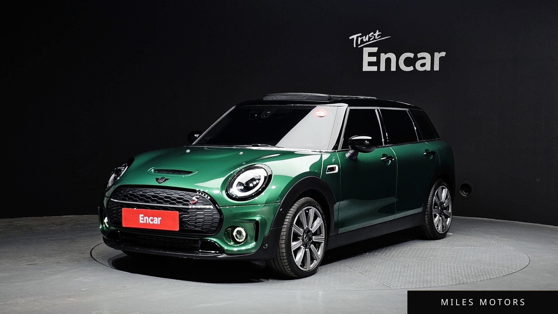 MINI Clubman 2023 — фото 1 из 12