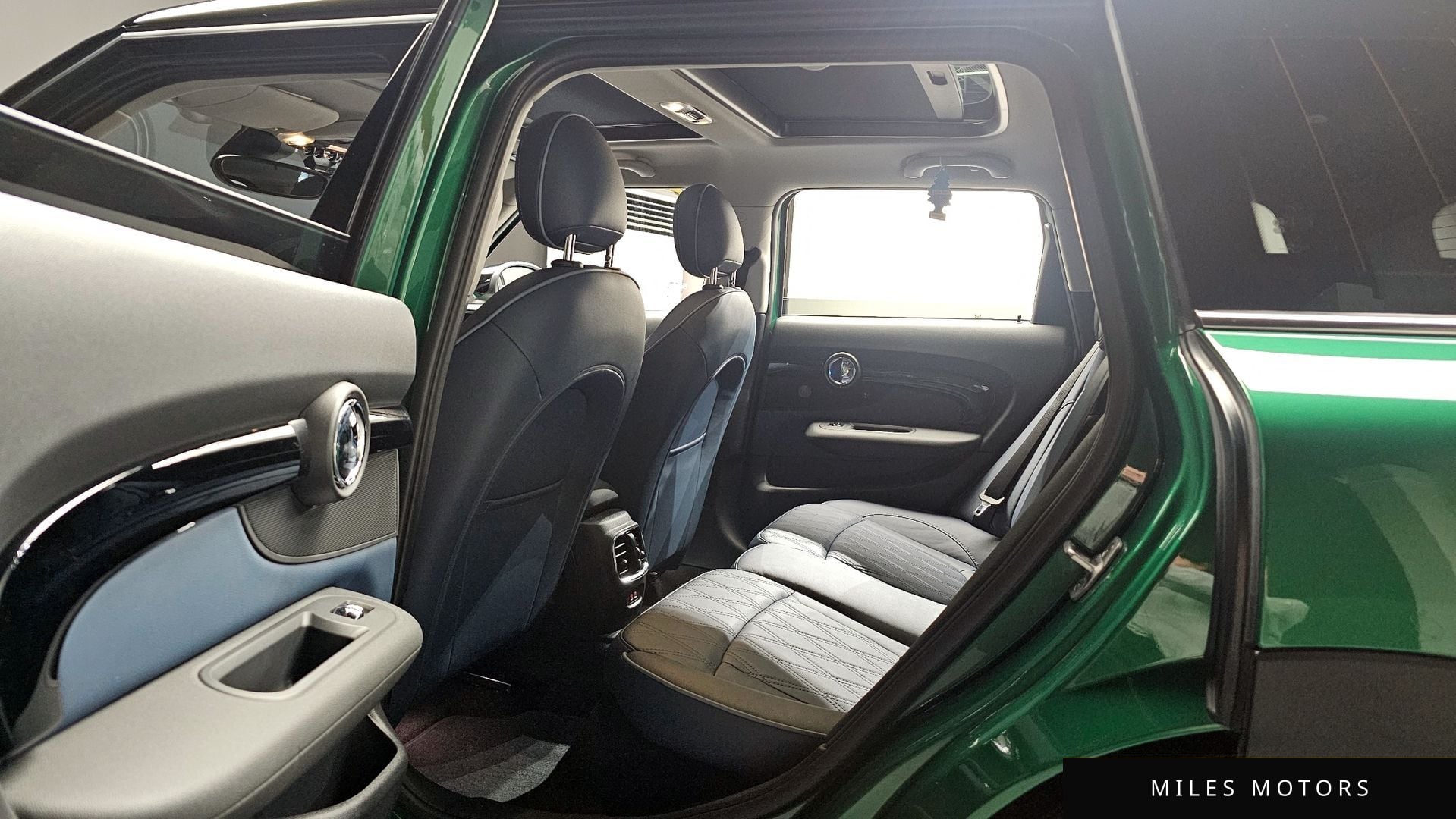 MINI Clubman 2023 — миниатюра 11