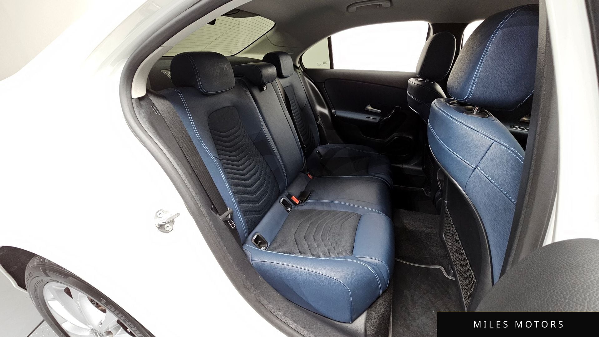 Mercedes-Benz A-Class W177 2020 — миниатюра 12