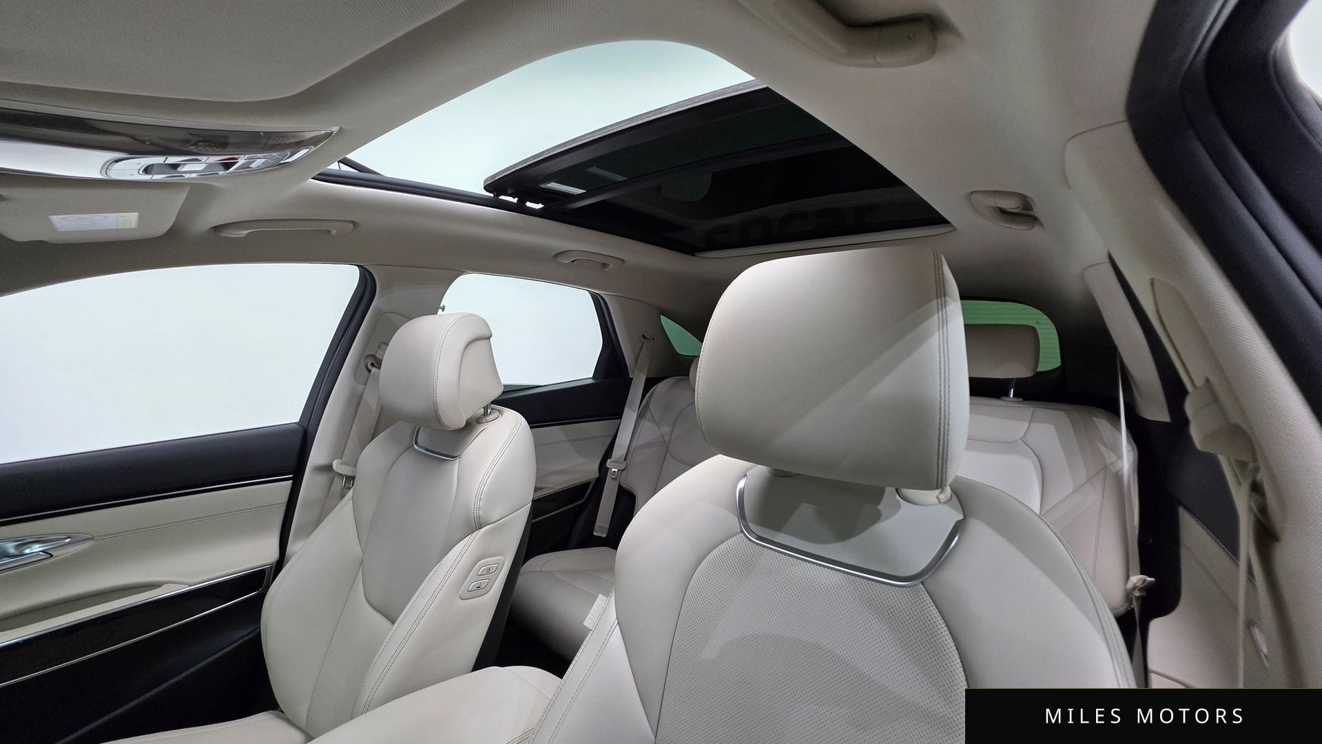Genesis GV70 2024 — миниатюра 11