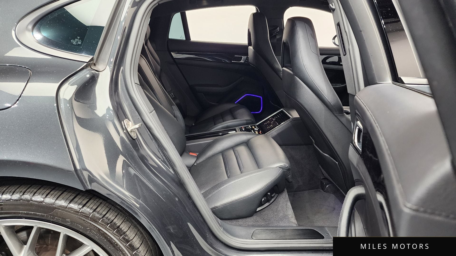 Porsche 파나메라 (971) 2023 — миниатюра 12