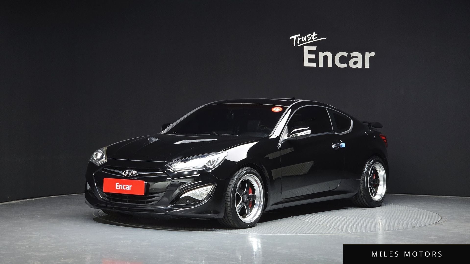 Hyundai Genesis 2012