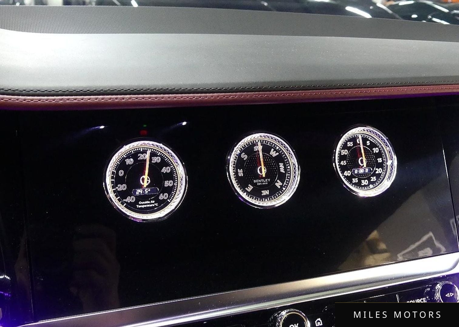 Bentley Continental GT 2020 — миниатюра 11