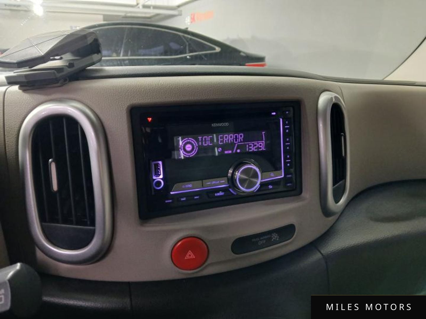 Nissan Cube 2011 — миниатюра 13