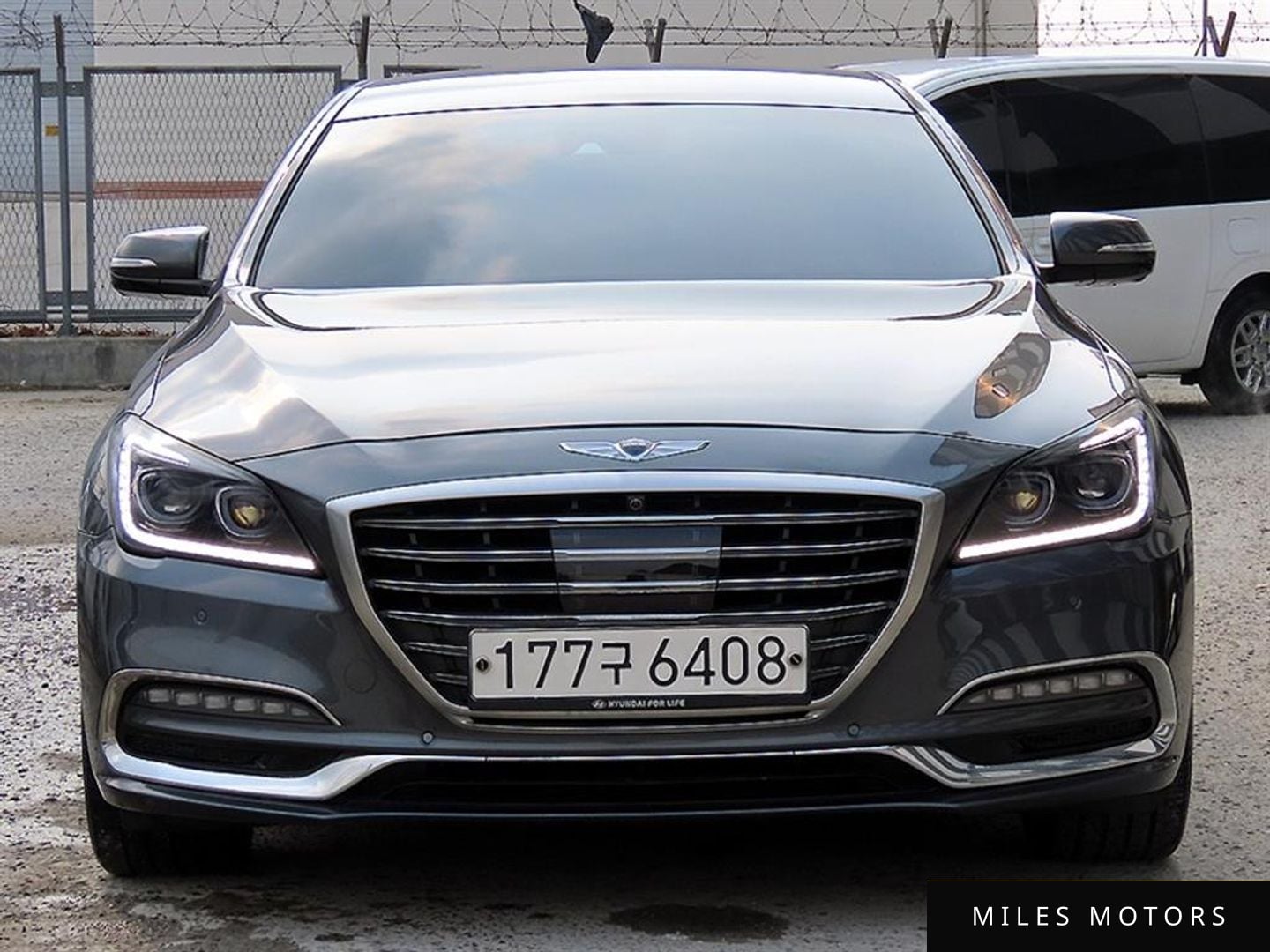 Genesis G80 2018 — фото 1 из 12