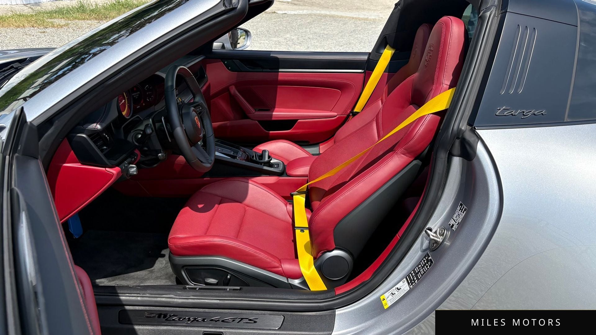 Porsche 911 (992) 2023 — миниатюра 12