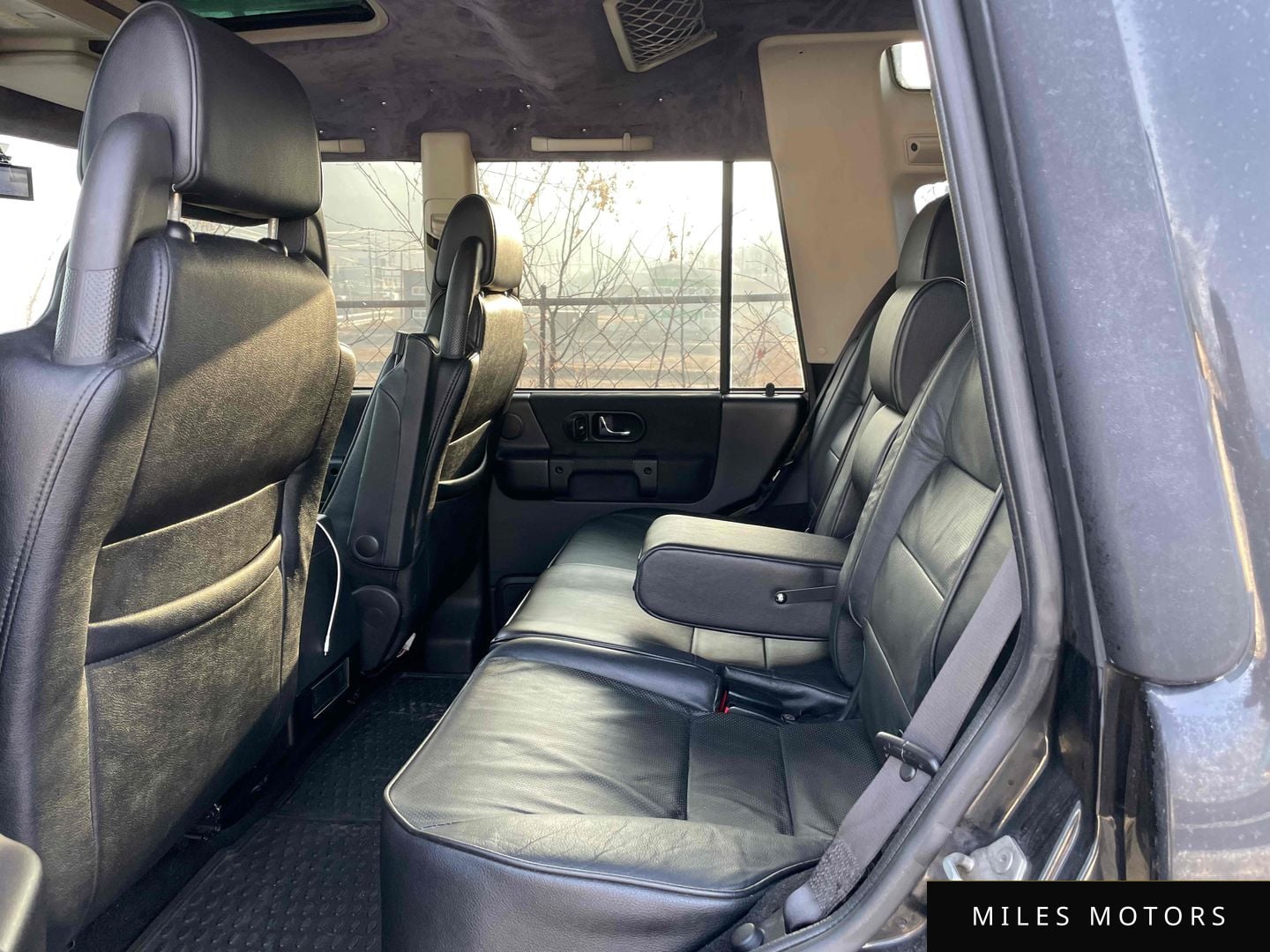 Land Rover Discovery 2003 — миниатюра 7