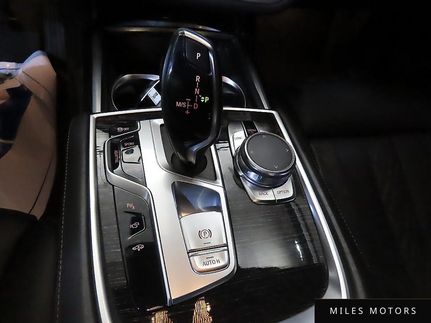 BMW 7 Series (G11) 2016 — миниатюра 9