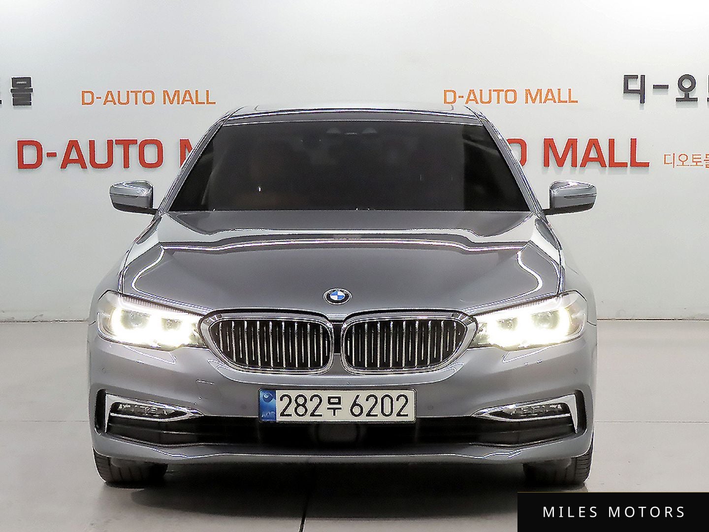 BMW 5 Series (G30) 2018 — фото 1 из 12
