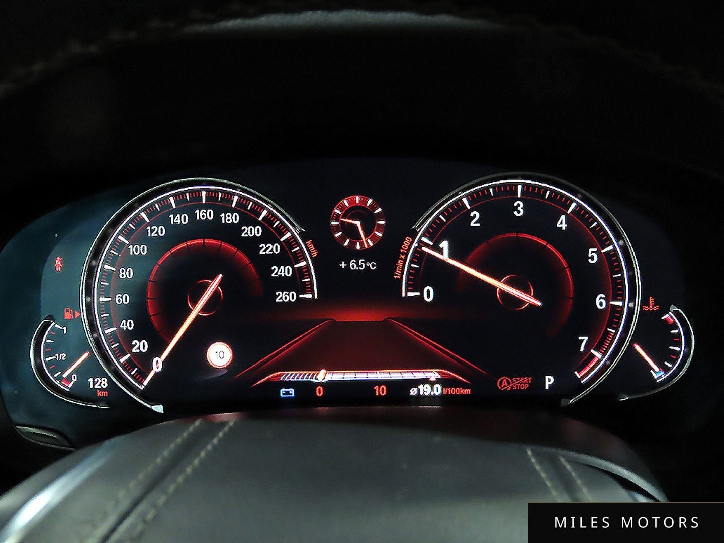 BMW 5 Series (G30) 2018 — миниатюра 9