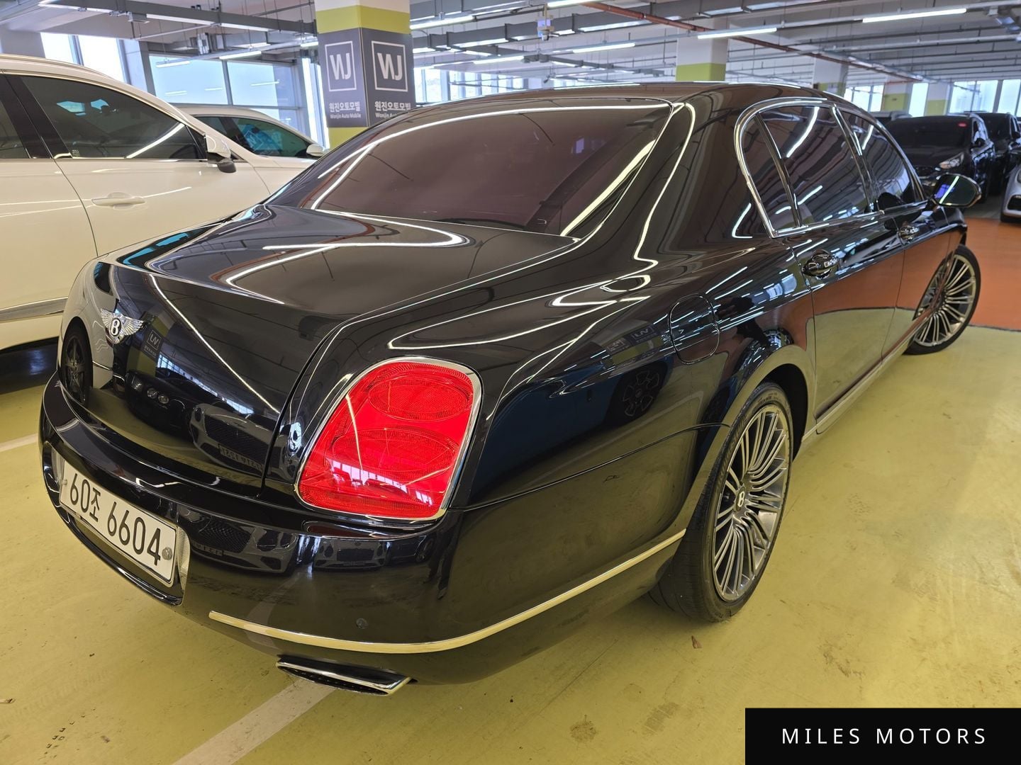 Bentley Flying Spur 2012 — миниатюра 2