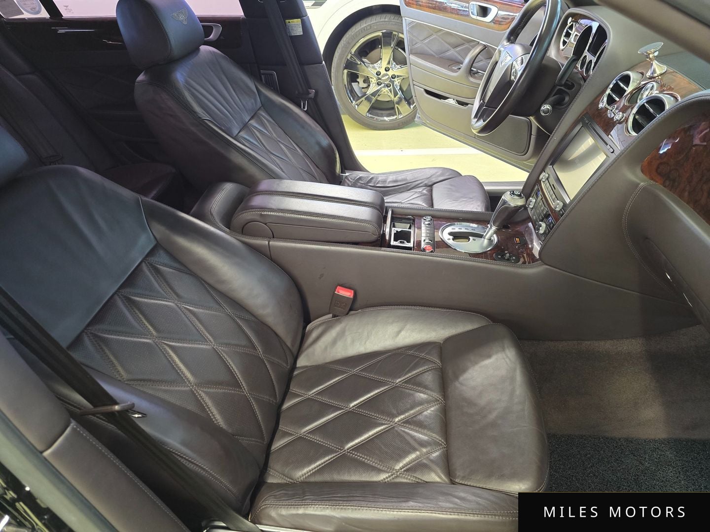 Bentley Flying Spur 2012 — миниатюра 9