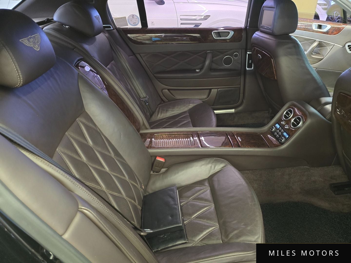 Bentley Flying Spur 2012 — миниатюра 12
