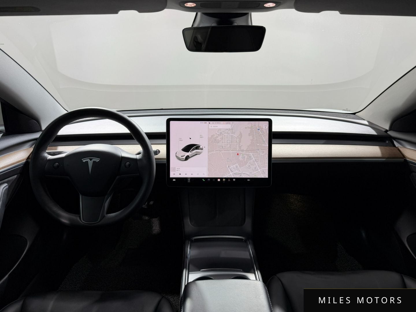 Tesla 모델 3 2022 — миниатюра 4
