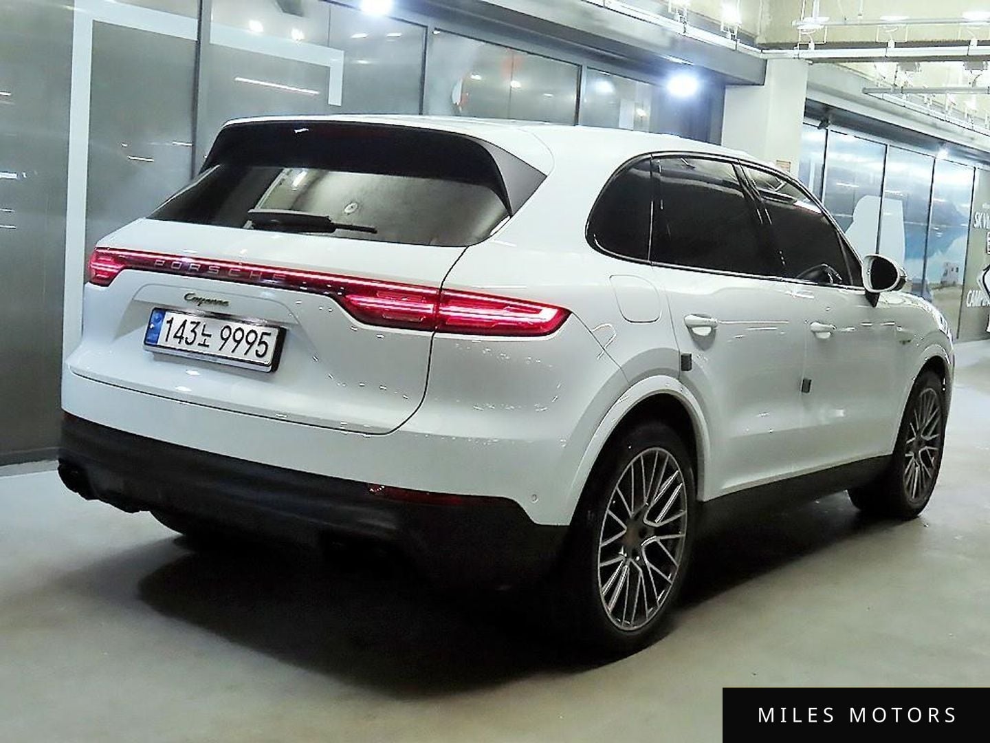Porsche Cayenne 2022 — миниатюра 2