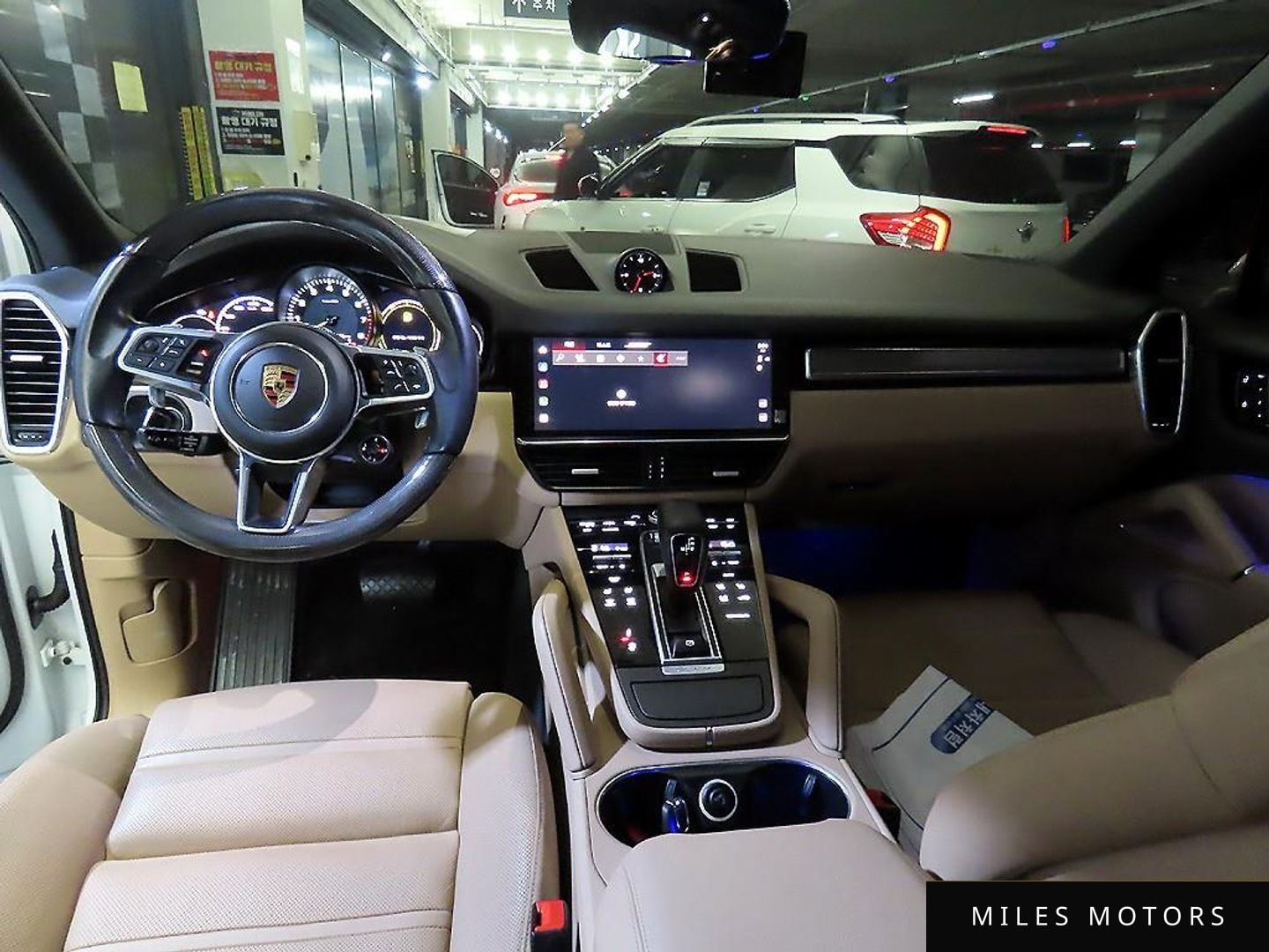 Porsche Cayenne 2022 — миниатюра 10