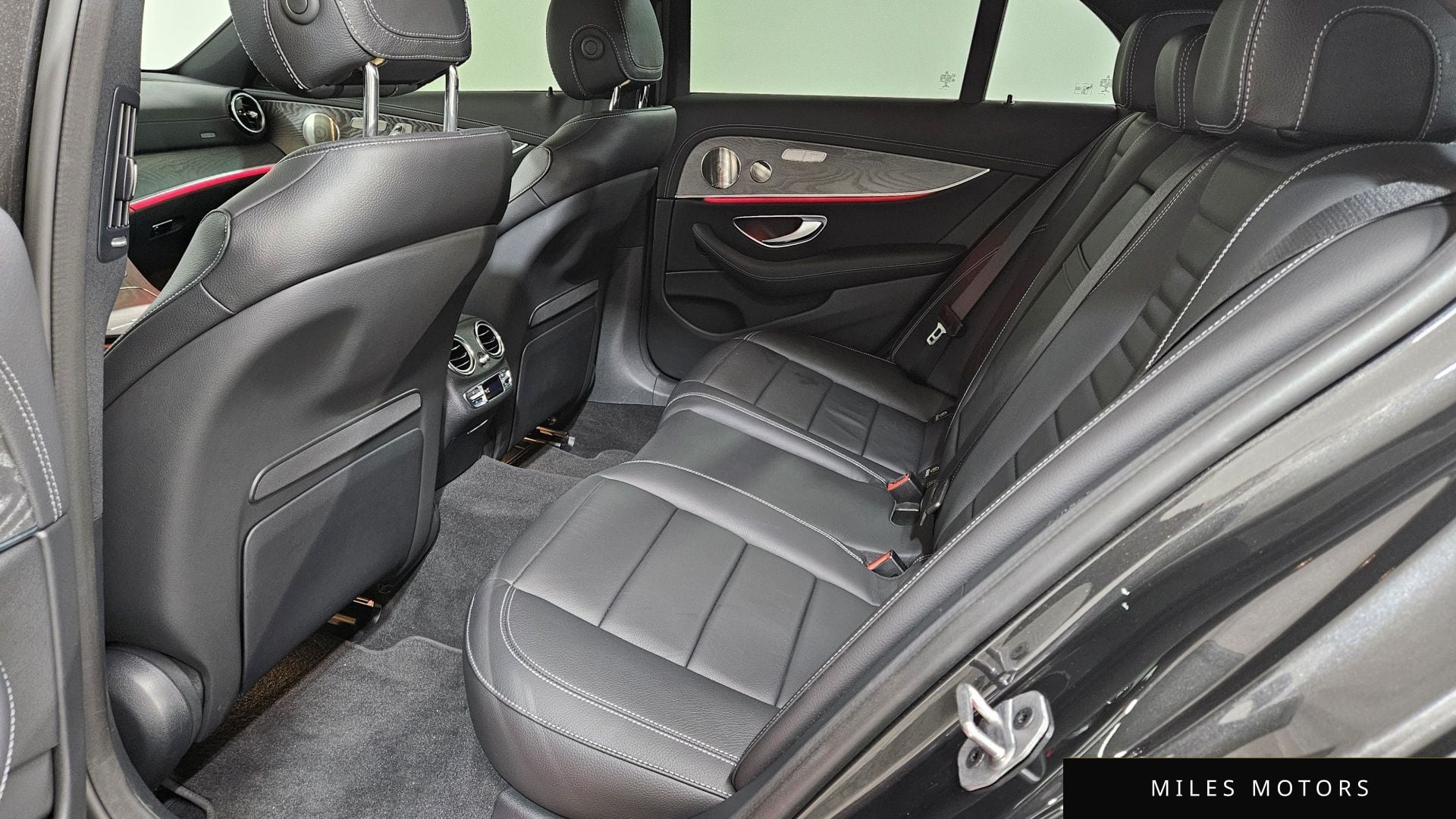 Mercedes-Benz E-Class W213 2023 — миниатюра 10