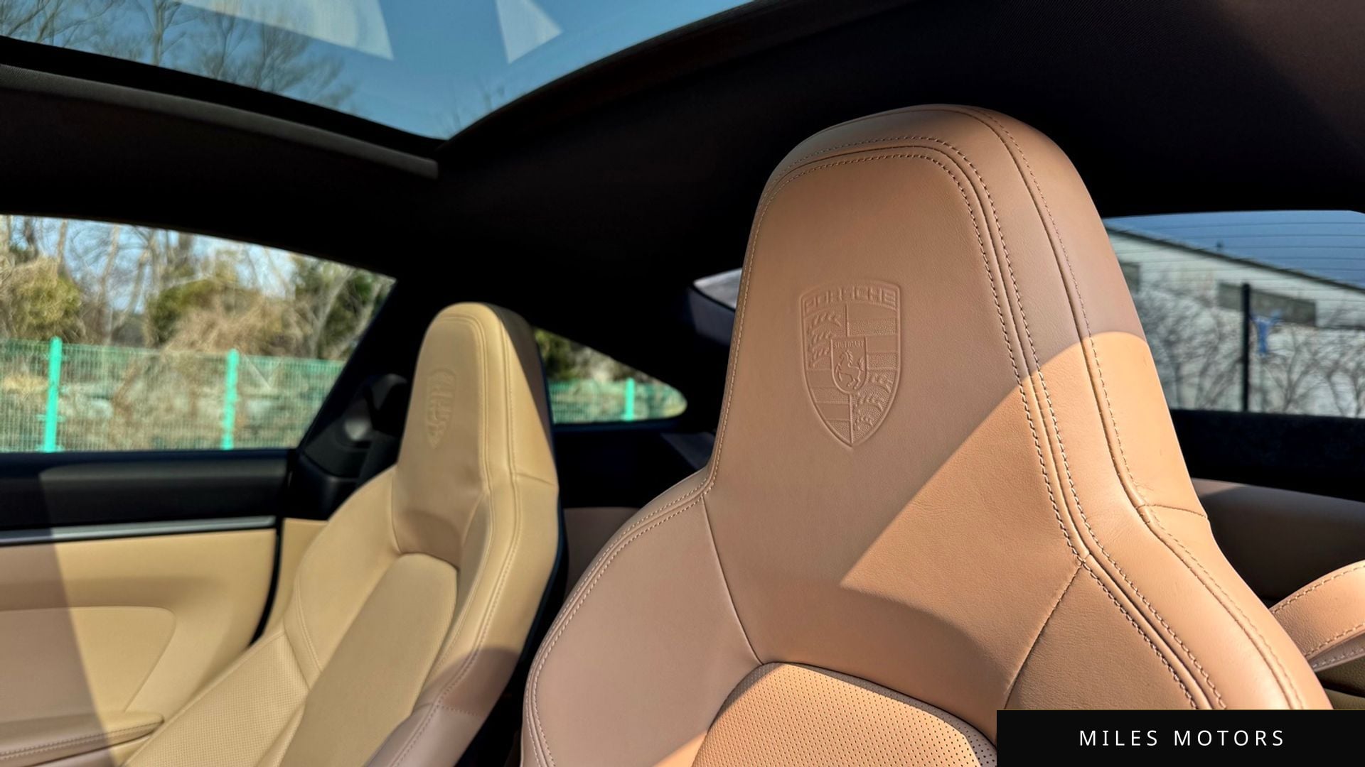 Porsche 911 (992) 2020 — миниатюра 12
