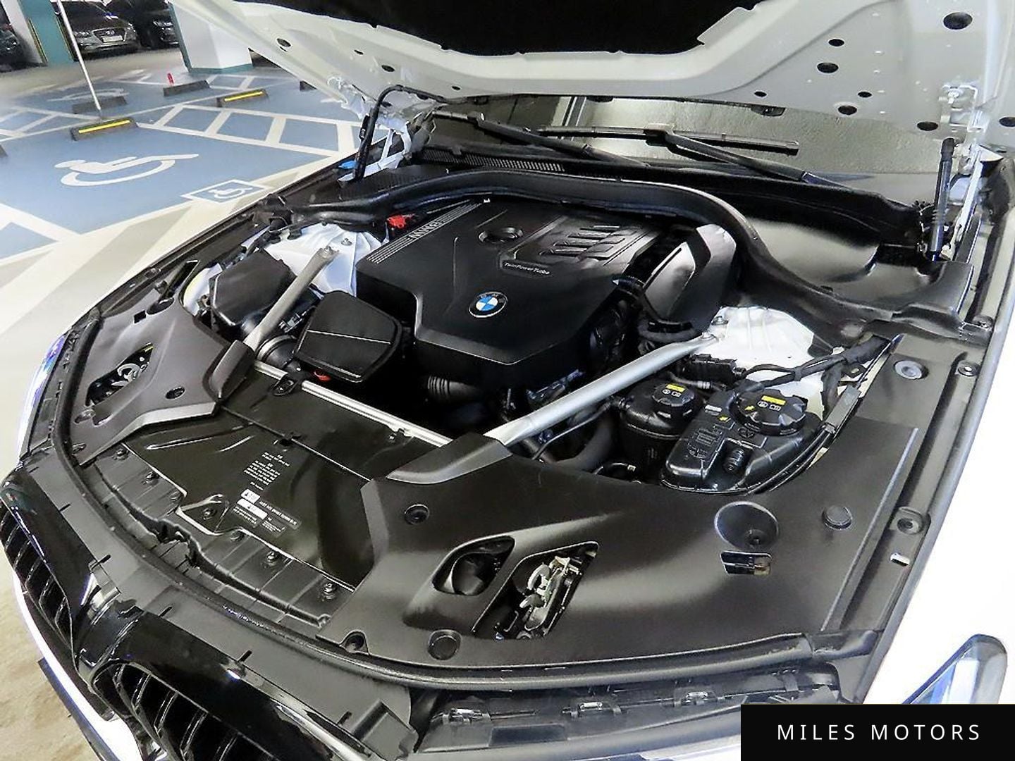 BMW 5 Series (G30) 2020 — миниатюра 6