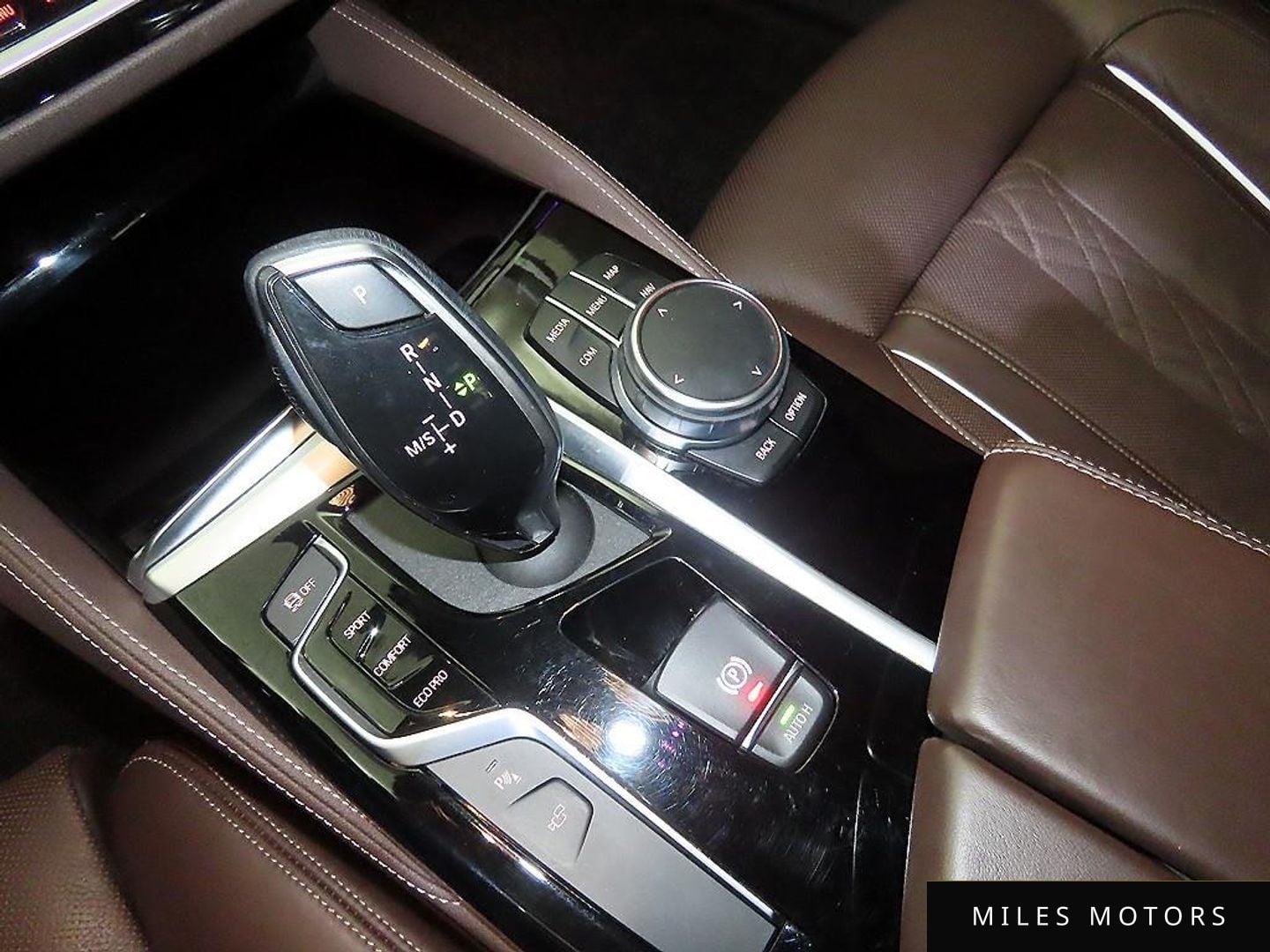 BMW 5 Series (G30) 2020 — миниатюра 9