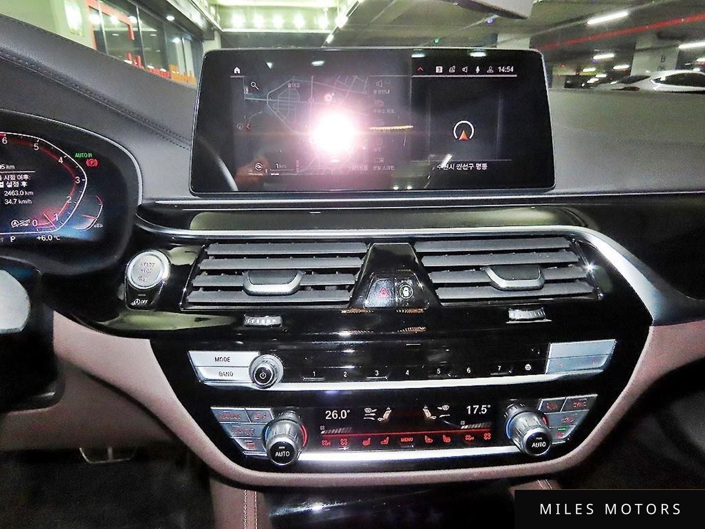 BMW 5 Series (G30) 2020 — миниатюра 11