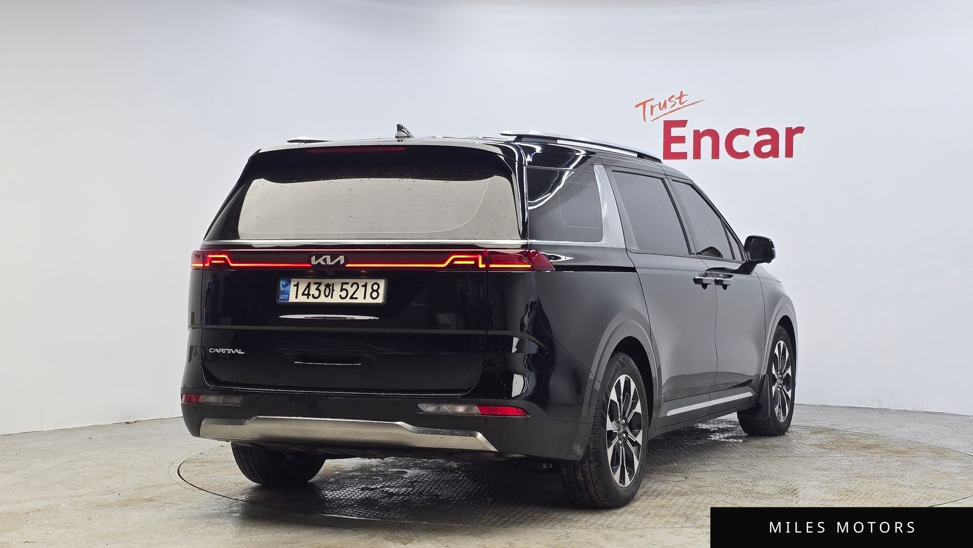 Kia Carnival 2023 — миниатюра 2