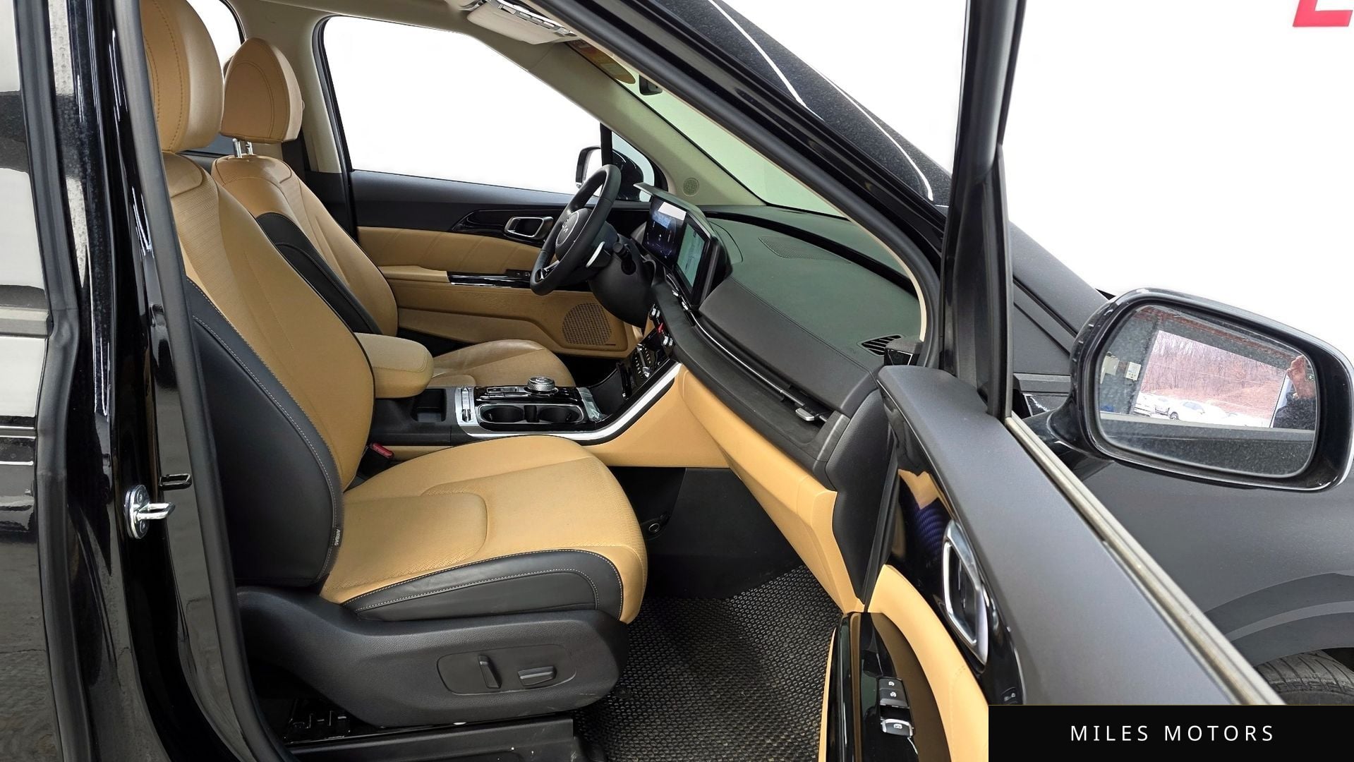 Kia Carnival 2023 — миниатюра 10