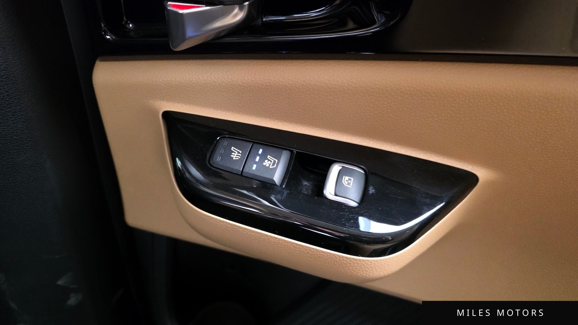 Kia Carnival 2023 — миниатюра 19