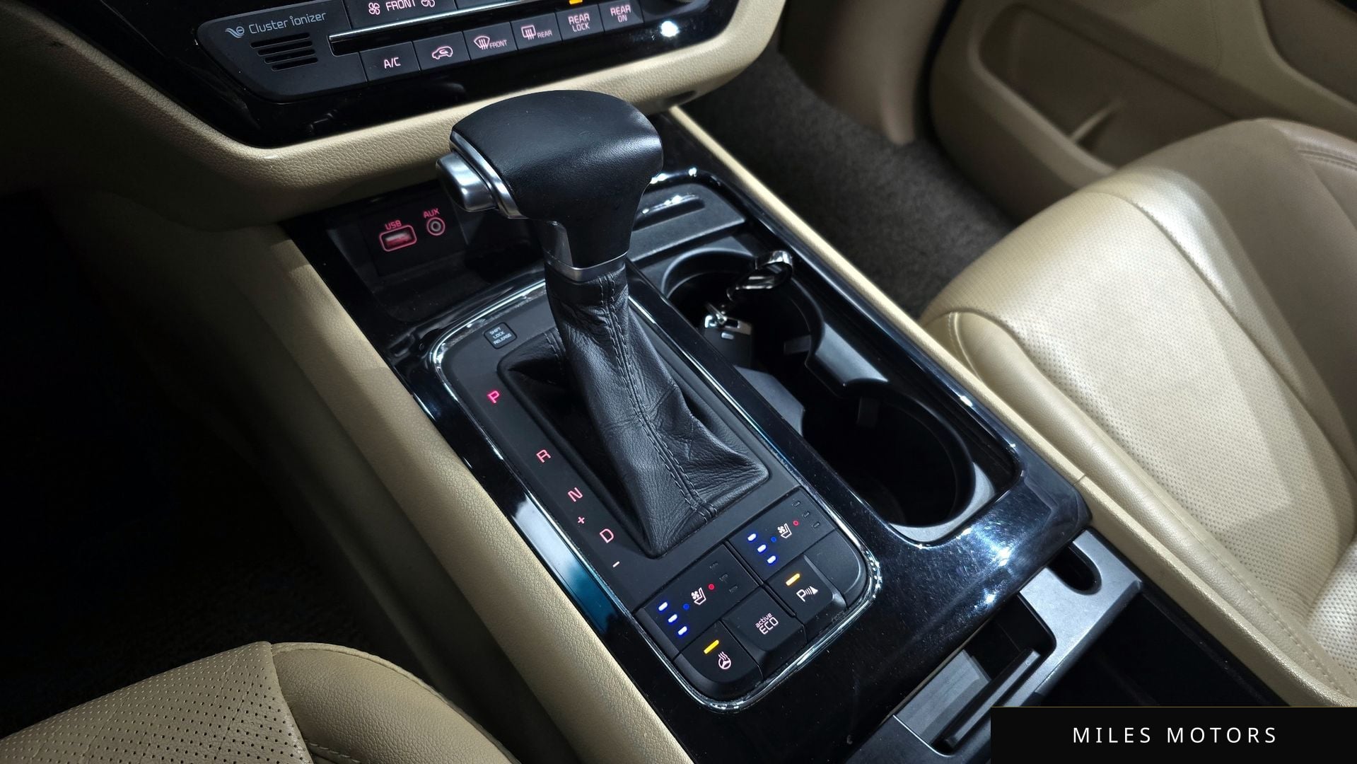 Kia Canival 2017 — миниатюра 9