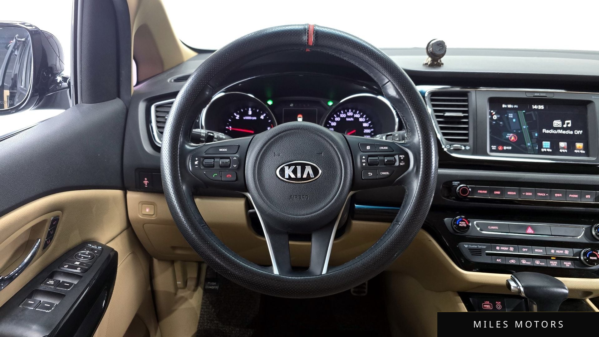 Kia Canival 2017 — миниатюра 13
