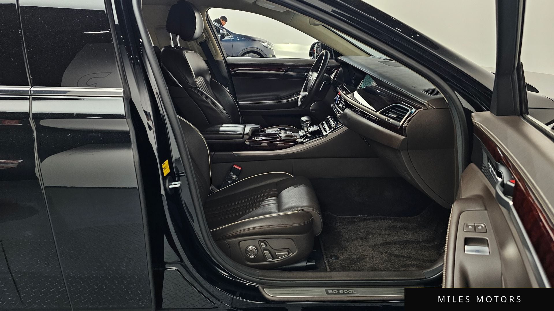 Genesis EQ900 2016 — миниатюра 11