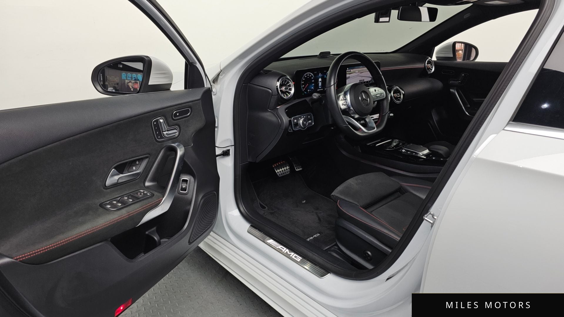 Mercedes-Benz A-Class W177 2021 — миниатюра 10