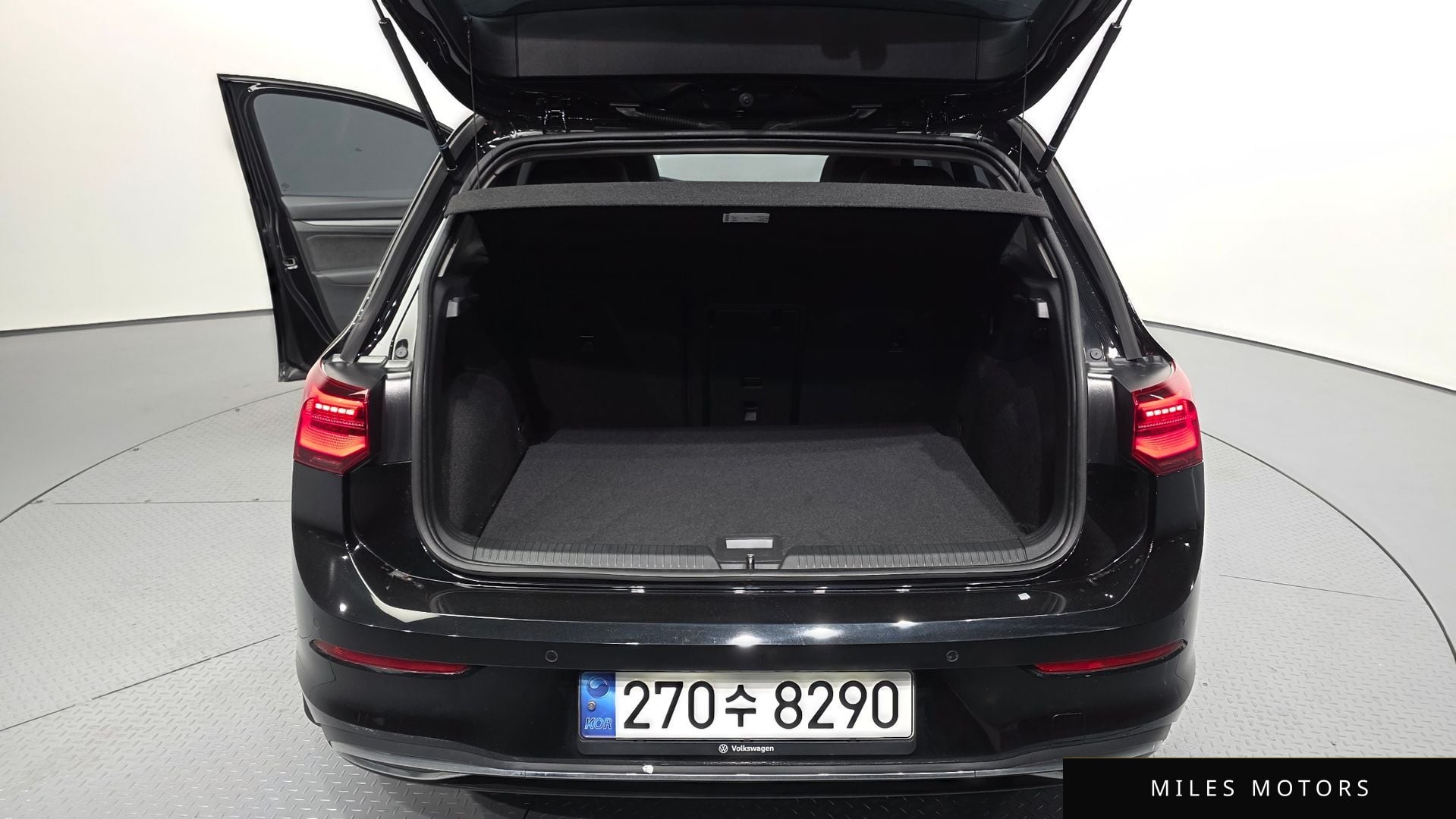 Volkswagen 골프 2024 — миниатюра 20