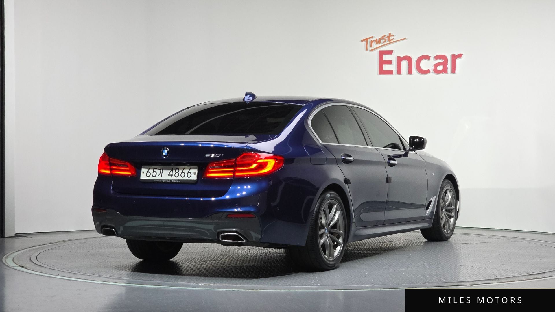 BMW 5시리즈 (G30) 2018 — миниатюра 2