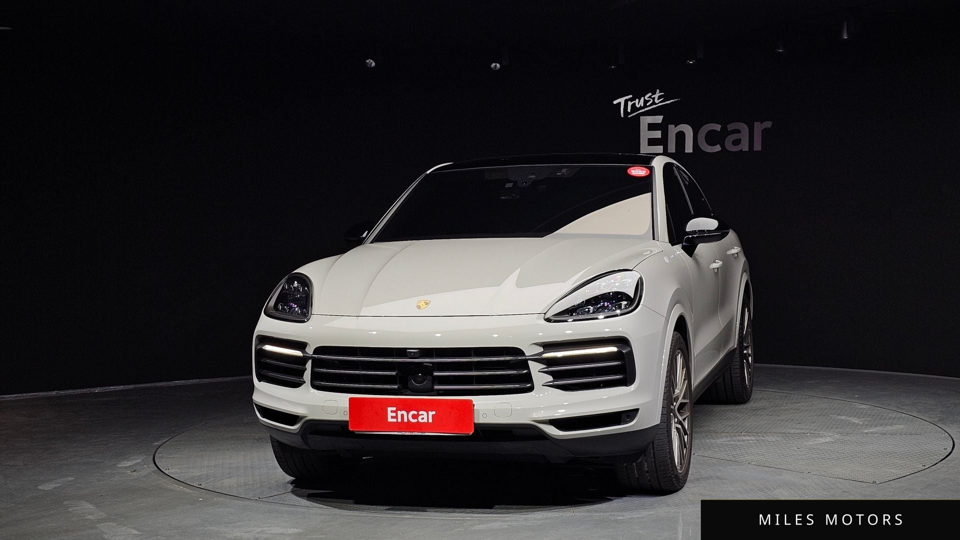 Porsche Cayenne 2022 — миниатюра 3