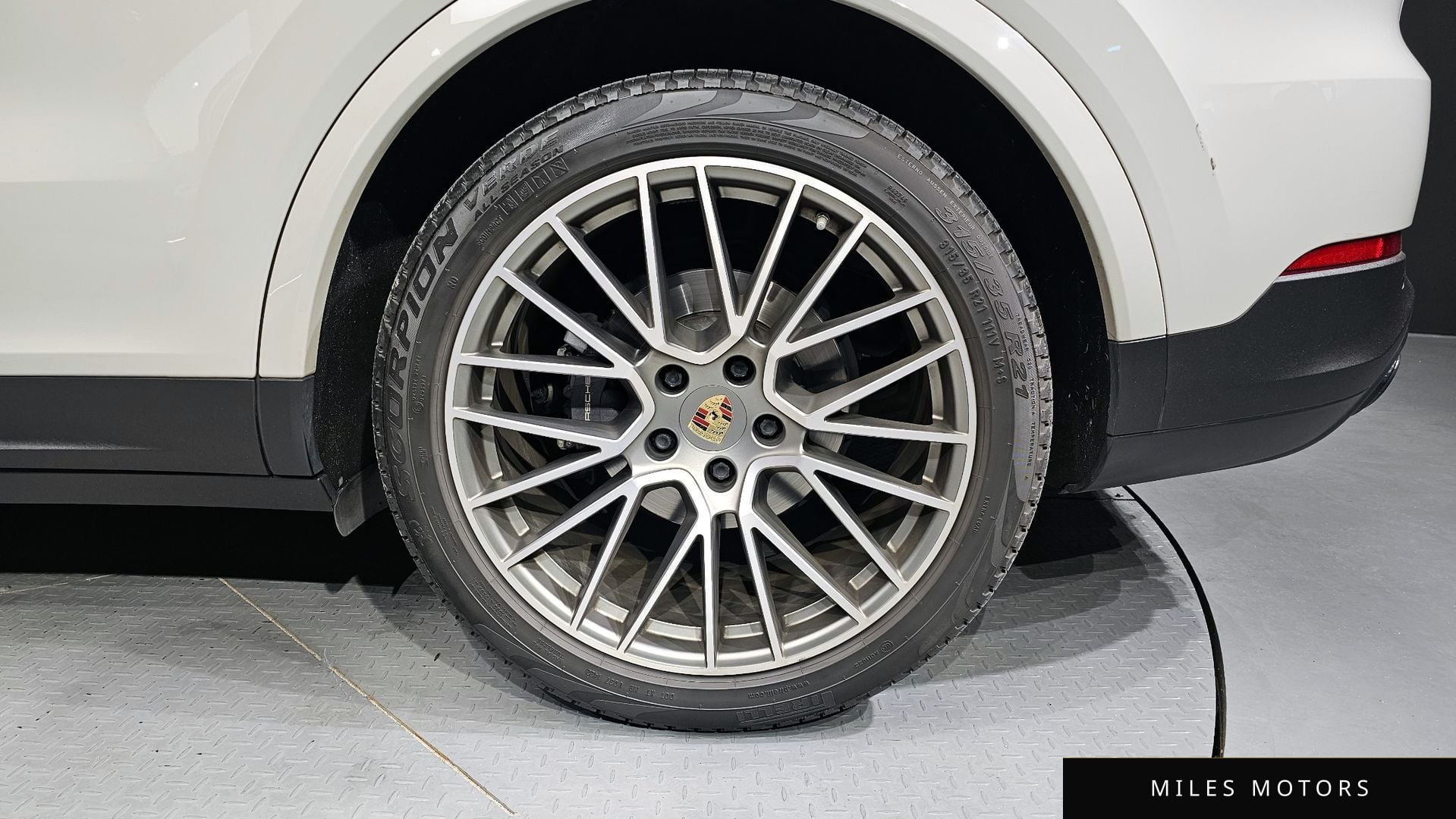 Porsche Cayenne 2022 — миниатюра 5