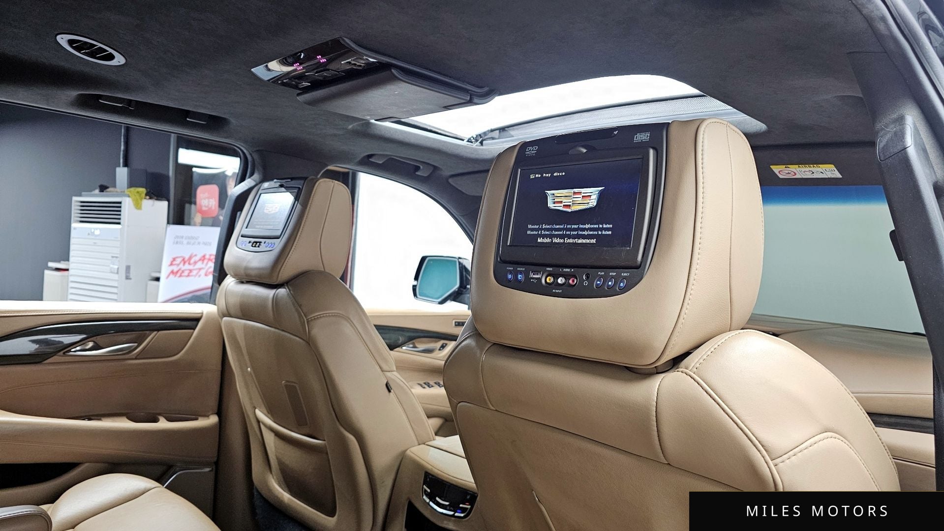 Cadillac Escalade 2018 — миниатюра 16