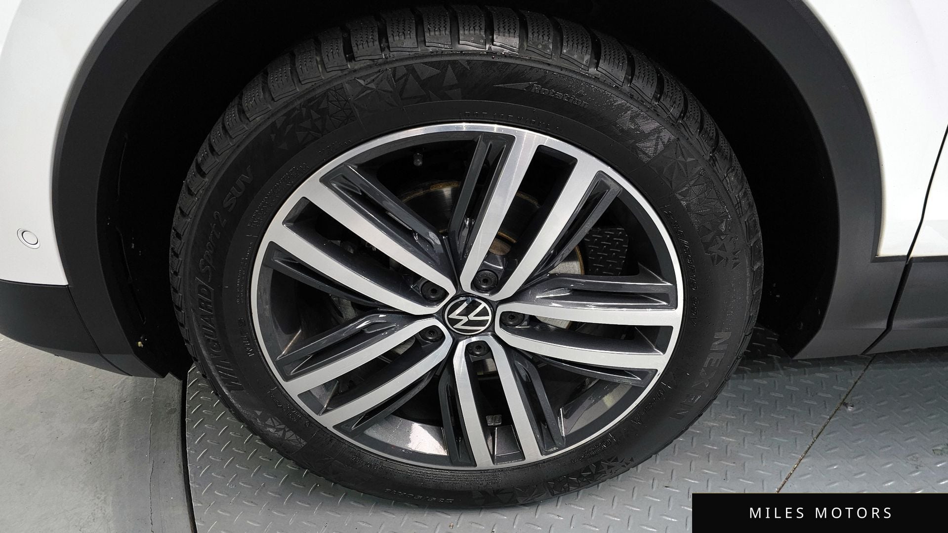 Volkswagen 티구안 2022 — миниатюра 5