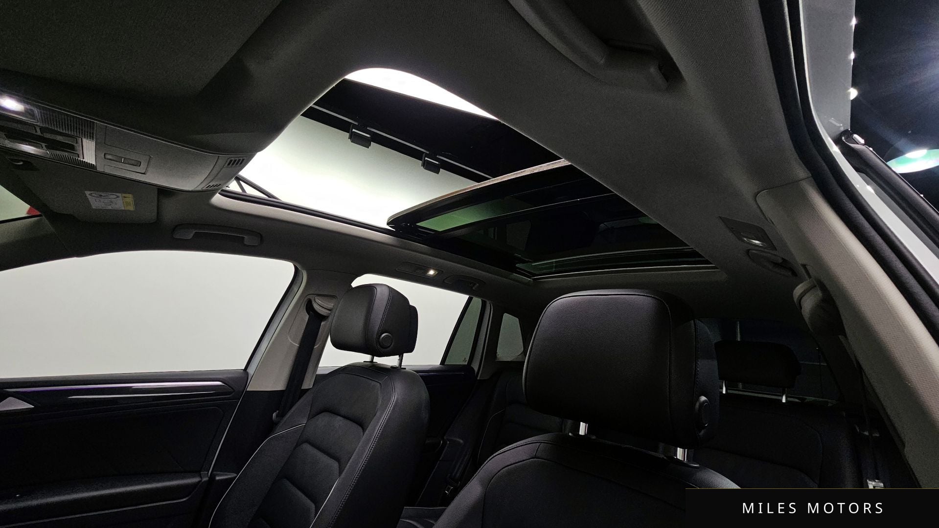 Volkswagen 티구안 2022 — миниатюра 17