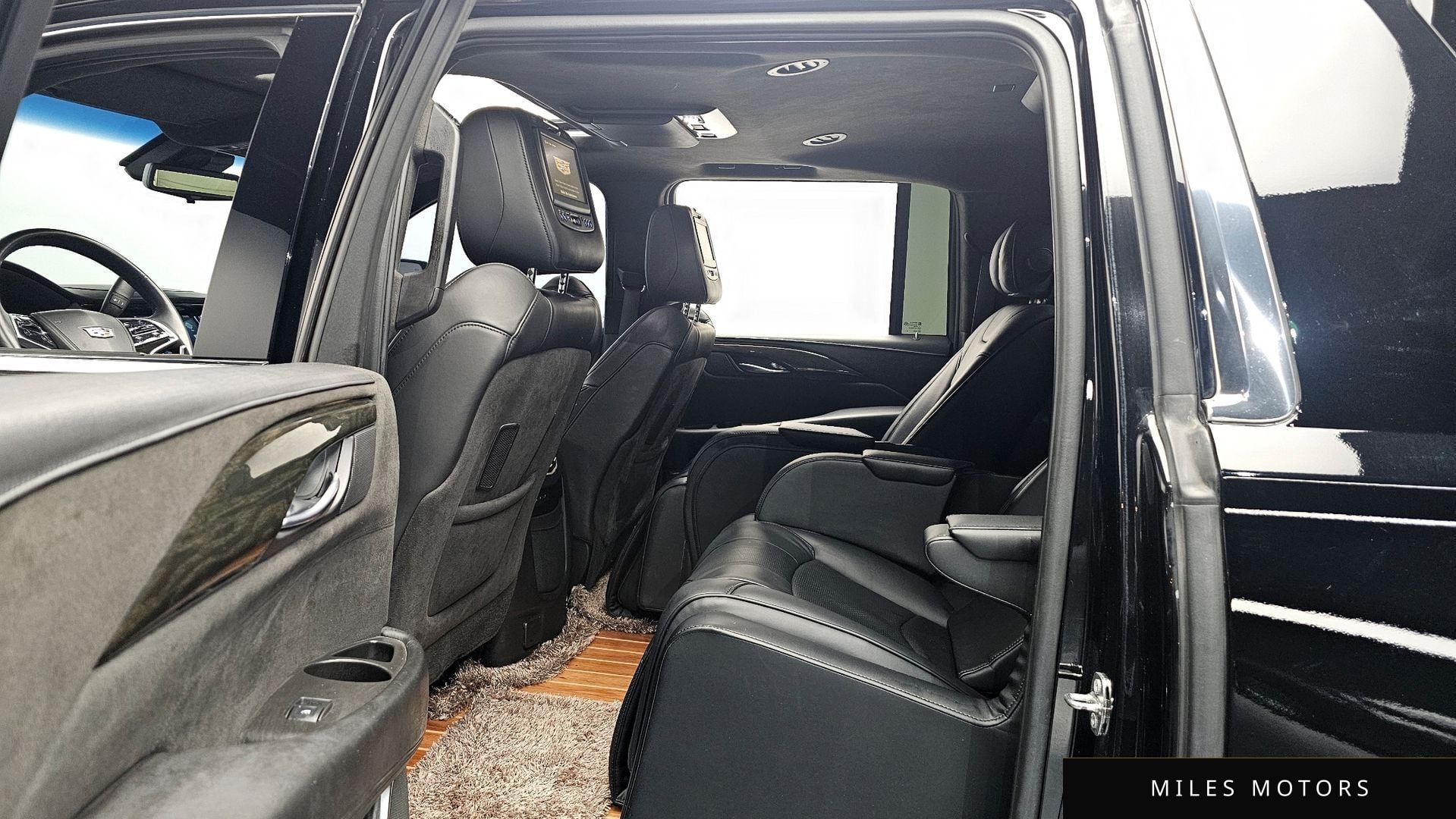 Cadillac Escalade 2017 — миниатюра 11
