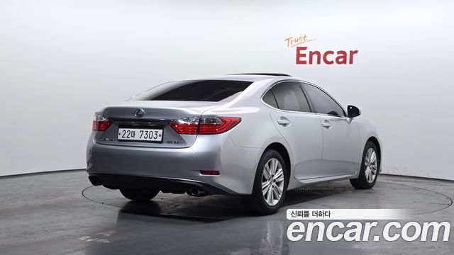 Лексус ES350 2013 — миниатюра 2