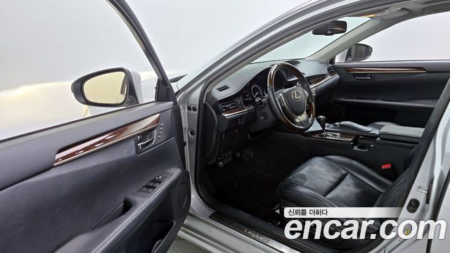 Лексус ES350 2013 — миниатюра 10