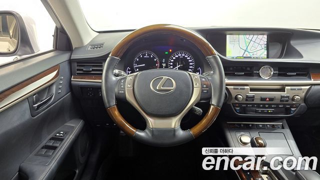 Лексус ES350 2013 — миниатюра 13